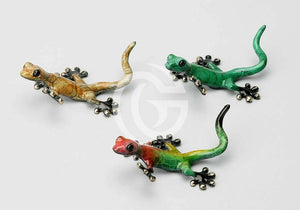 High Five Gecko Sculpture